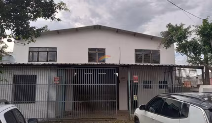 Excelente prédio comercial no bairro Boa Saúde com 404m² construídos, Novo Hamburgo-RS.