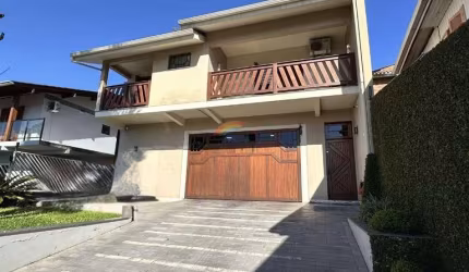 CASA 3 DORMITÓRIOS(1SUÍTE)