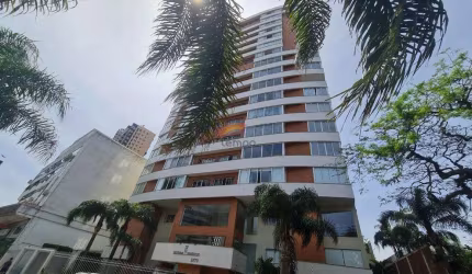 Amplo Apartamento na Avenida Maurício Cardoso, 3 suítes e 3 box