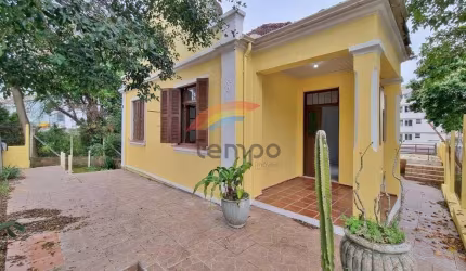 Casa Comercial de 4 quartos no bairro Vila Nova