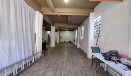 Prédio Comercial no bairro Rio Branco