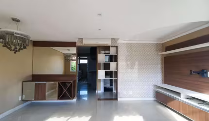 Casa com 03 dormitórios em condomínio fechado - Novo Hamburgo.