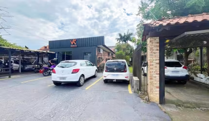 Casa Comercial de 1 quarto no bairro Canudos
