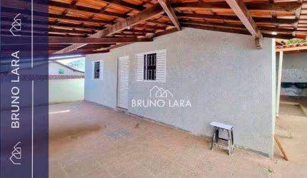 Casa disponível para locação no Bairro Padre Eustáquio - Igarapé/MG.