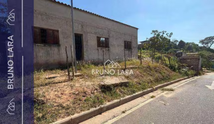 Casa à venda no Bairro Jardim Vila Rica - São Joaquim de Bicas/MG.