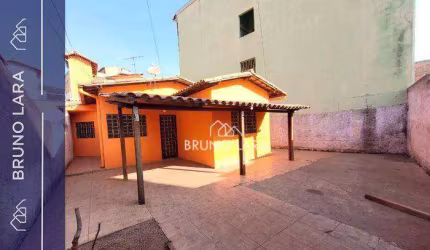 Casa disponível para venda no bairro São Sebastião, Igarapé-MG.
