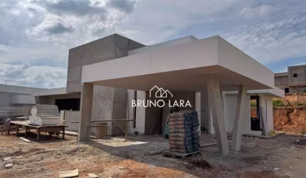 Casa à venda / Condomínio Gran Royalle