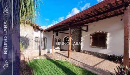 Casa disponível para locação no Centro - Igarapé/MG