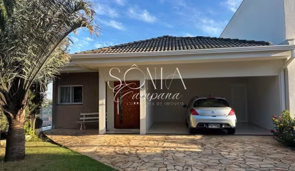 Casa térrea em condomínio com lazer e 3 dormitórios em Valinhos