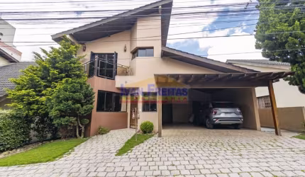 MARAVILHOSA RESIDÊNCIA EM LOCALIZAÇÃO NOBRE!!!