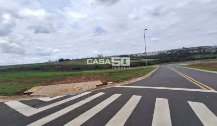 Terreno em condomínio fechado à venda na Rodovia Governador Doutor Adhemar Pereira de Barros, KM 119, Jardim Myrian Moreira da Costa, Campinas por R$ 550.000