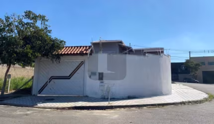 Casa com 4 quartos à venda na Rua Gledys Pierri, 4, Residencial Parque da Fazenda, Campinas, 190 m2 por R$ 780.000