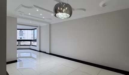 Cobertura 4Q| 210m2|JardimCamburi