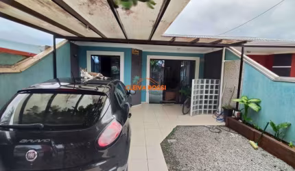 Casa à Venda com Piscina Pontal do Paraná