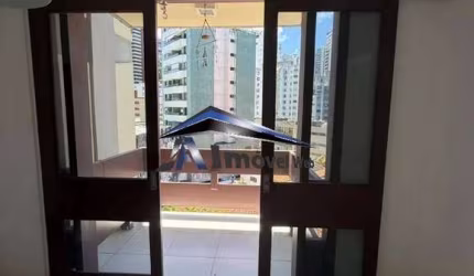 Apartamento 3 quartos 1 suite com dependência na Barra