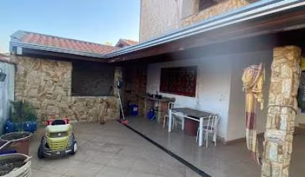 Casa com 3 dormitórios à venda, 206 m² por R$ 650.000,00 - Jardim Alvorada - Nova Odessa/SP