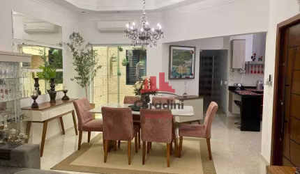 Casa com 3 dormitórios à venda, 200 m² por R$ 1.060.000,00 - Vila Miranda - Sumaré/SP