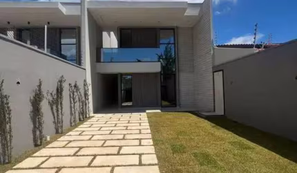CASA SOLTA - DUPLEX - CIDADE DOS FUNCIONÁRIOS