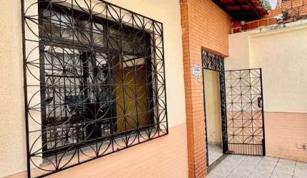 Casa com 2 dormitórios à venda, 94 m² por R$ 275.000,00 - Joaquim Távora - Fortaleza/CE