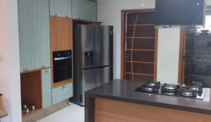 Casa em Condomínio para Locação em Camaçari, Alphaville (Abrantes), 4 dormitórios, 4 suítes, 5 banheiros, 4 vagas