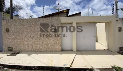 Casa 3 dormitórios para Venda em Arapiraca, Canafistula, 3 dormitórios, 2 suítes, 3 banheiros, 1 vaga