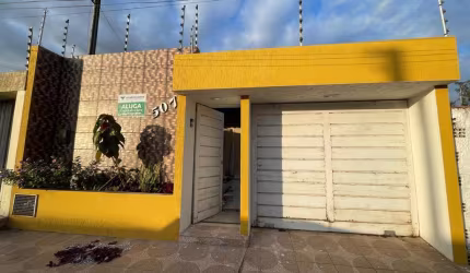 Casa para Locação em Arapiraca, São Luiz II, 3 dormitórios, 1 suíte, 2 banheiros
