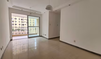 Apartamento com 03 quartos para venda no Imbuí, Salvador, Bahia.