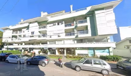 Cobertura semimobiliada com 3 dorm em Jurerê - Fpolis/SC