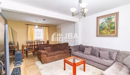 CASA COM 4 QUARTOS NO XAXIM