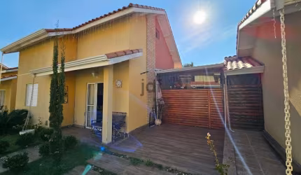 Casa Chalé em Dona Catarina, Mairinque/SP