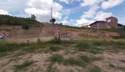 Terreno de 6000m² pronto para construir - Futuro Condomínio Fechado com implantação de sistemas de segurança.