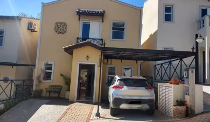 Casa em Condomínio de São Roque!