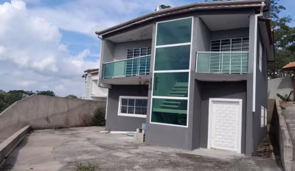 Chácara em Moreiras, Mairinque/SP, com lindo sobrado construído!