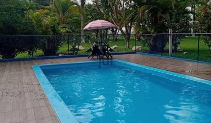 Sítio em Itu km 75 da Castelo Branco com 40.690m²são 3 casas, baias para cavalos, piscina churrasqueira toda preparada para lazer, oportunidade!