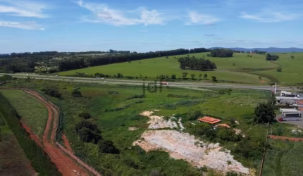 Área Residencial/Comercial no KM 103 da Castelo Branco em Porto Feliz/SP
