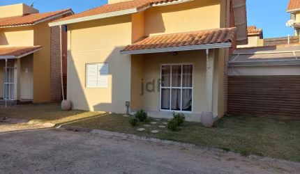 Casa Chalé com 4 dormitórios