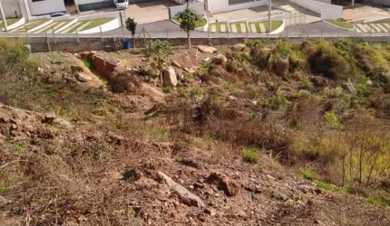 Área à venda no bairro Centro - Araçariguama/SP