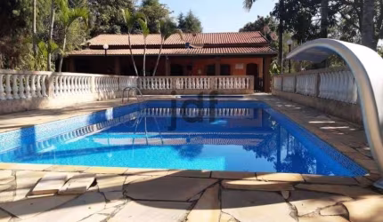 Chácara em condomínio fechado 1.000 m2 de terreno, Casa de laje ! E com escritura definitiva