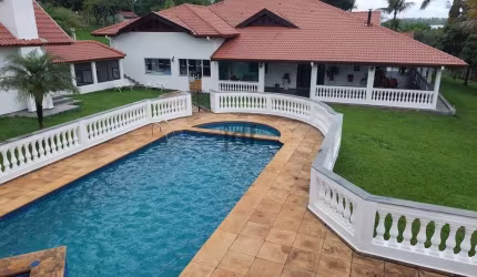Chácara em condominio com 7000 m2 de terreno