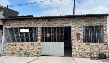 Casa com 4 Quartos à venda, 250m² - Cidade Nova
