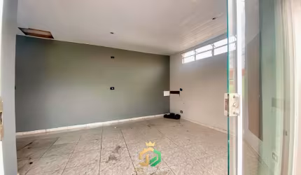 Sala Comercial para Alugar em Campo de Santana - 18m² -R$800,00 (Água e Luz Inclusos)