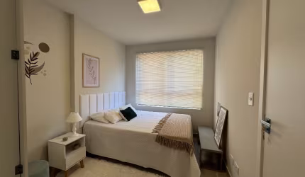 Kitnet / Stúdio para alugar na Avenida Visconde de Guarapuava, 3070, Centro, Curitiba, 27 m2 por R$ 3.400