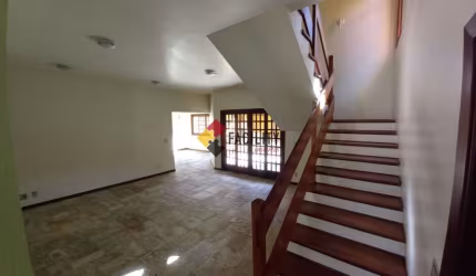Casa com 3 quartos à venda na Rua Doutor Lourenço Granato, 153, Chácara da Barra, Campinas, 190 m2 por R$ 950.000