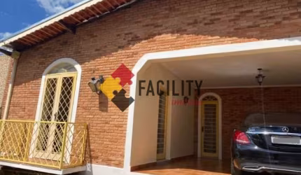 Casa com 4 quartos à venda na Rua Dona Elídia Ana de Campos, 516, Taquaral, Campinas, 238 m2 por R$ 870.000