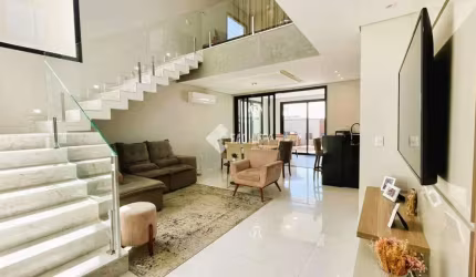 Casa em condomínio fechado com 3 quartos à venda na Rua Nadir Esquarize, 480, Residencial Real Parque Sumaré, Sumaré, 220 m2 por R$ 1.500.000