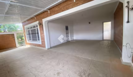Casa com 3 quartos à venda na Avenida Guarani, 86, Jardim Guarani, Campinas, 210 m2 por R$ 900.000