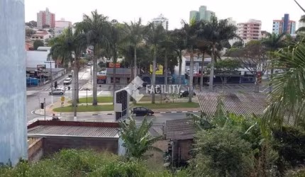 Terreno comercial à venda na Ângelo Antônio Schiavinato, 16, Residencial São Luiz, Valinhos por R$ 595.000