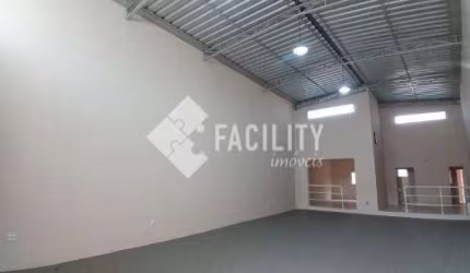 Barracão / Galpão / Depósito para alugar na Rua Salustiano Penteado, 415, Botafogo, Campinas, 180 m2 por R$ 6.500