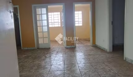 Casa em condomínio fechado com 3 quartos para alugar na Rua Doutor Sales de Oliveira, 707, Vila Industrial, Campinas, 118 m2 por R$ 3.000