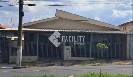 Casa com 4 quartos para alugar na Rua da Abolição, 2432, Ponte Preta, Campinas, 151 m2 por R$ 4.790